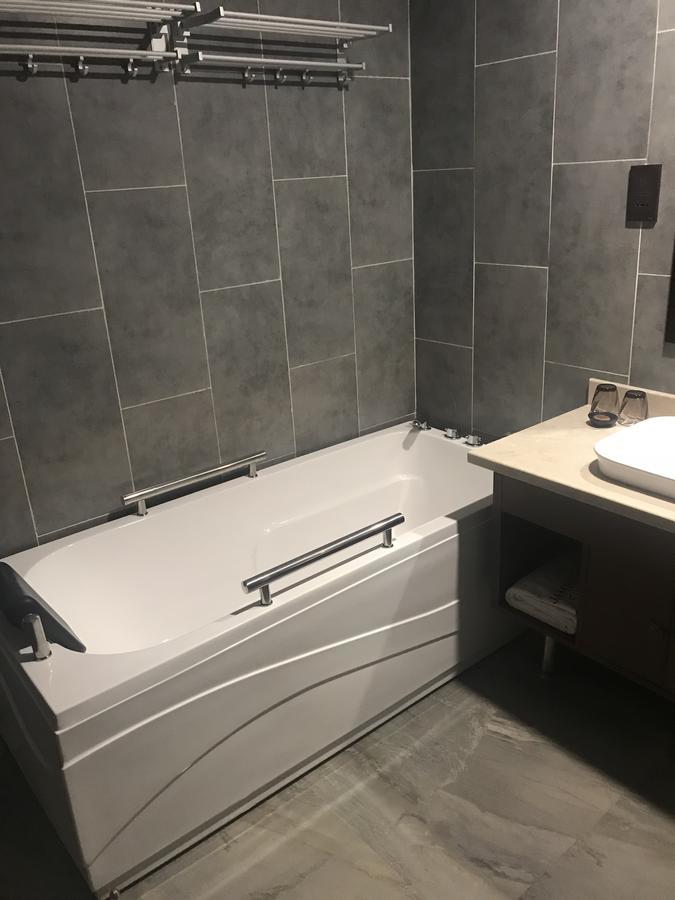 Manxin Xujiahui 4*